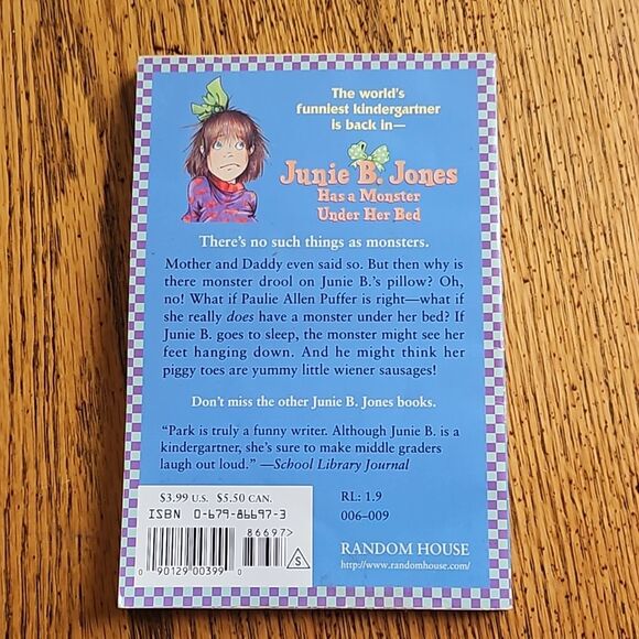 Junie B. Jones Has a Monster Under Her Bed (1997, Gradeβ―2β4) Paperback - Picture 2 of 5
